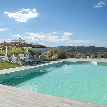 Sacuba & Botanic Golf Club * Ольбія